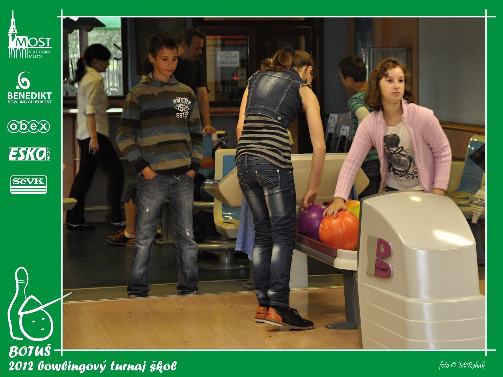 01zs_botus2012_08