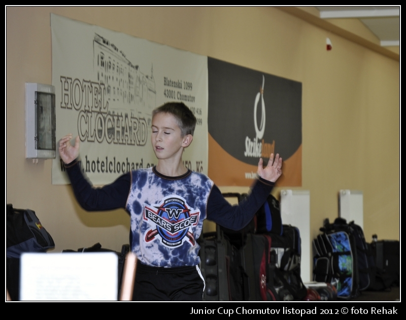 chom_11_2012_03